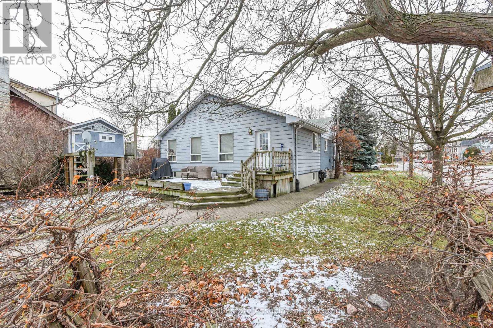 1089 Seneca Avenue, Mississauga, ON