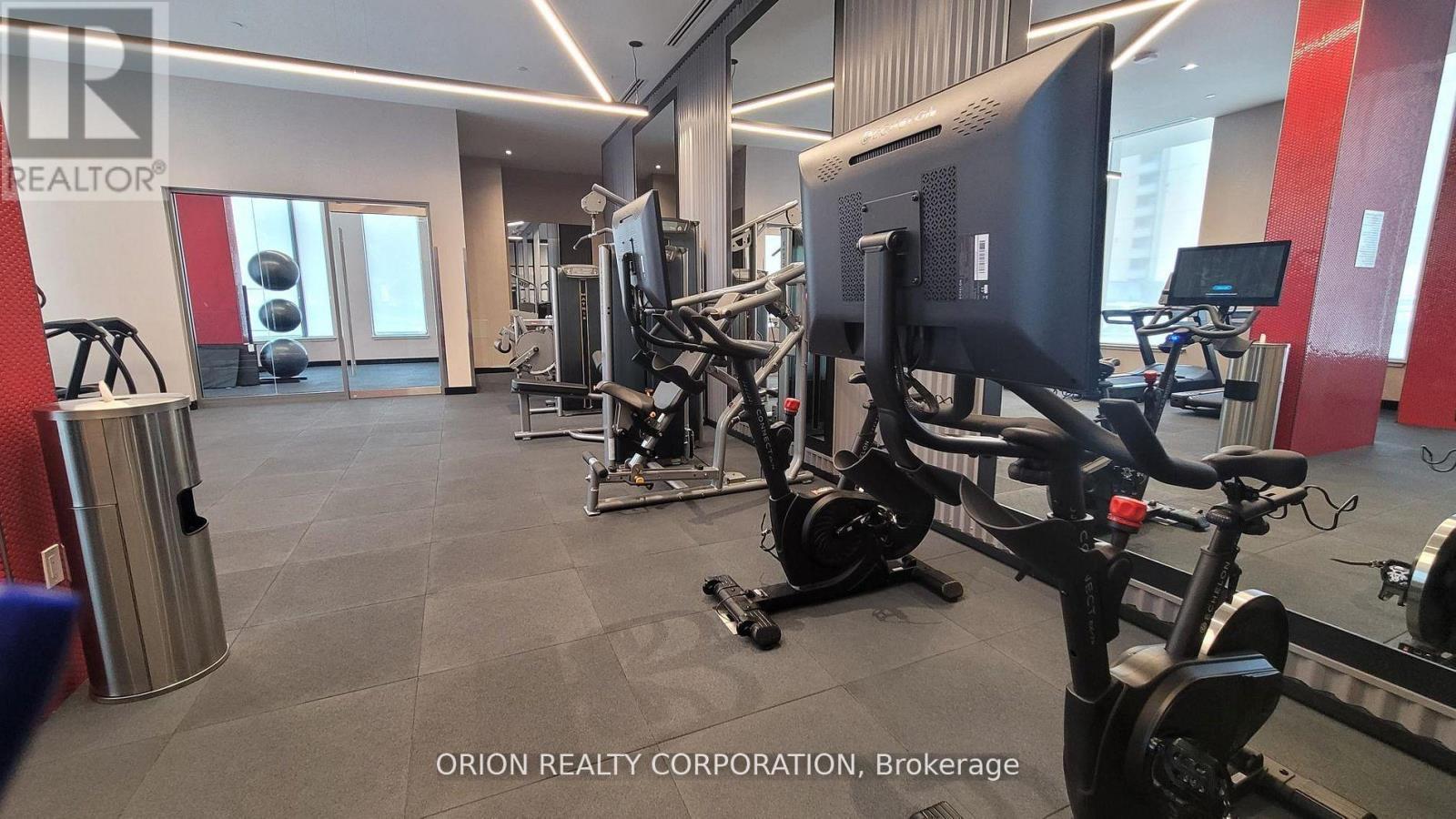 1202 - 212 King William Street, Hamilton, ON - Indoor Photo Showing Gym Room