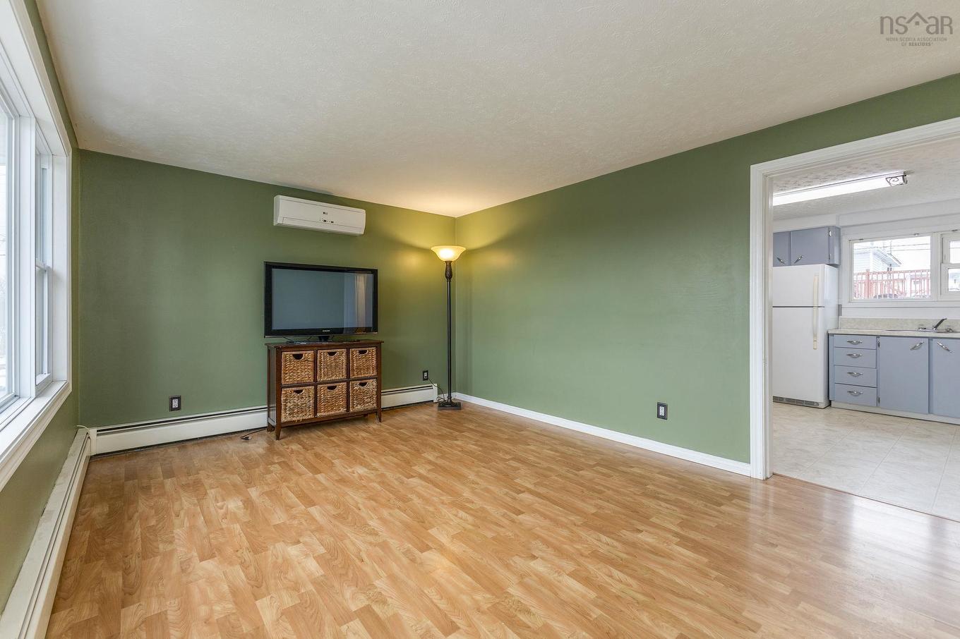 18 Kirk Avenue, Stellarton, NS