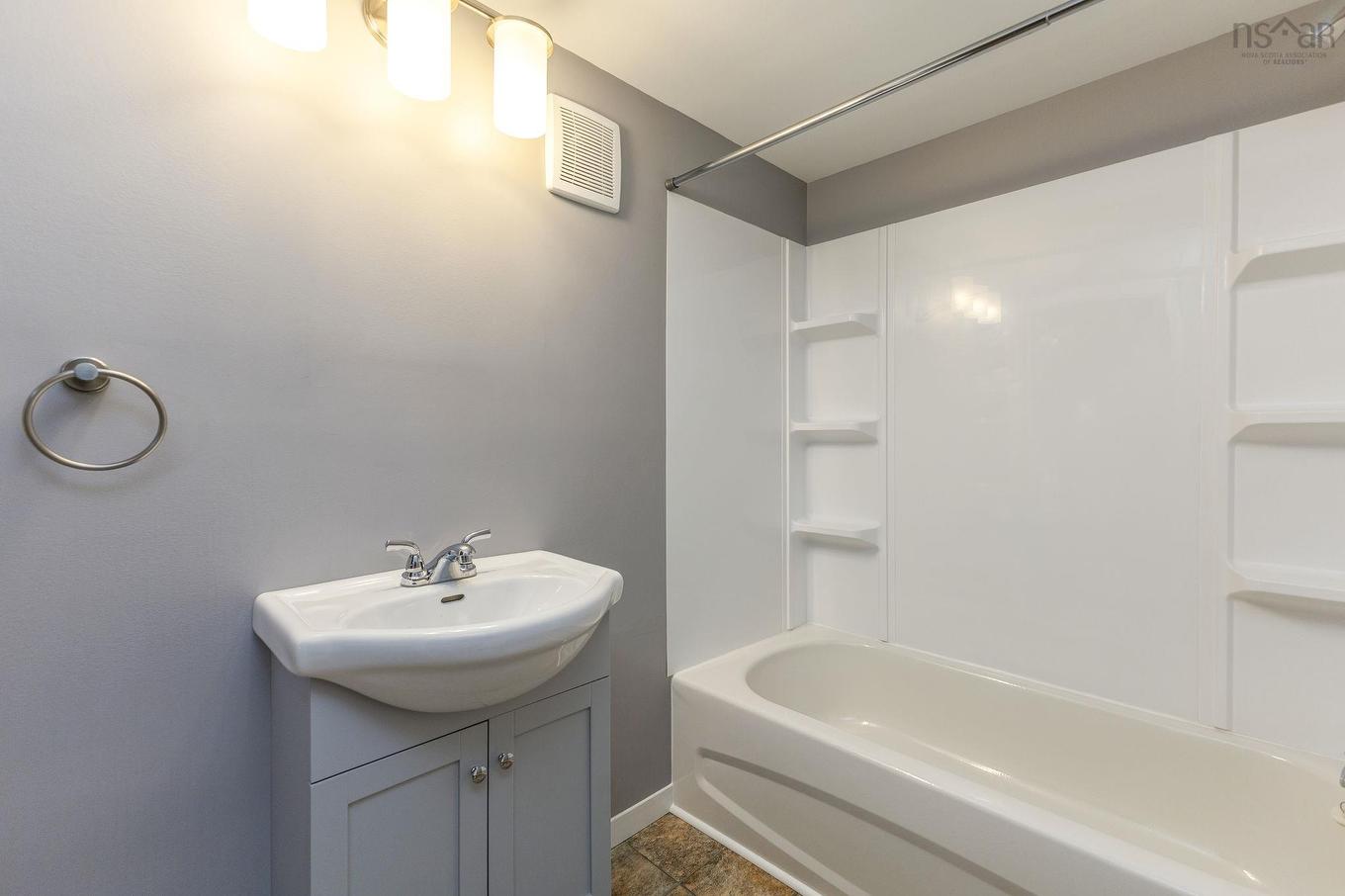 18 Kirk Avenue, Stellarton, NS