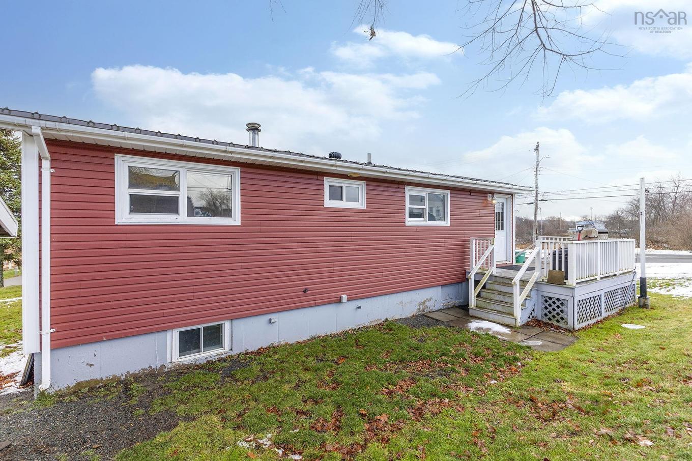 18 Kirk Avenue, Stellarton, NS