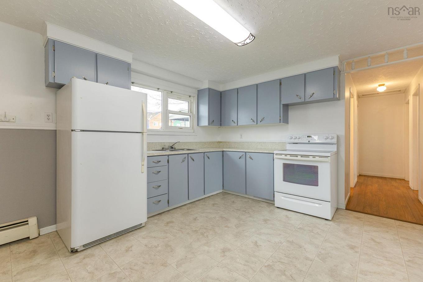 18 Kirk Avenue, Stellarton, NS