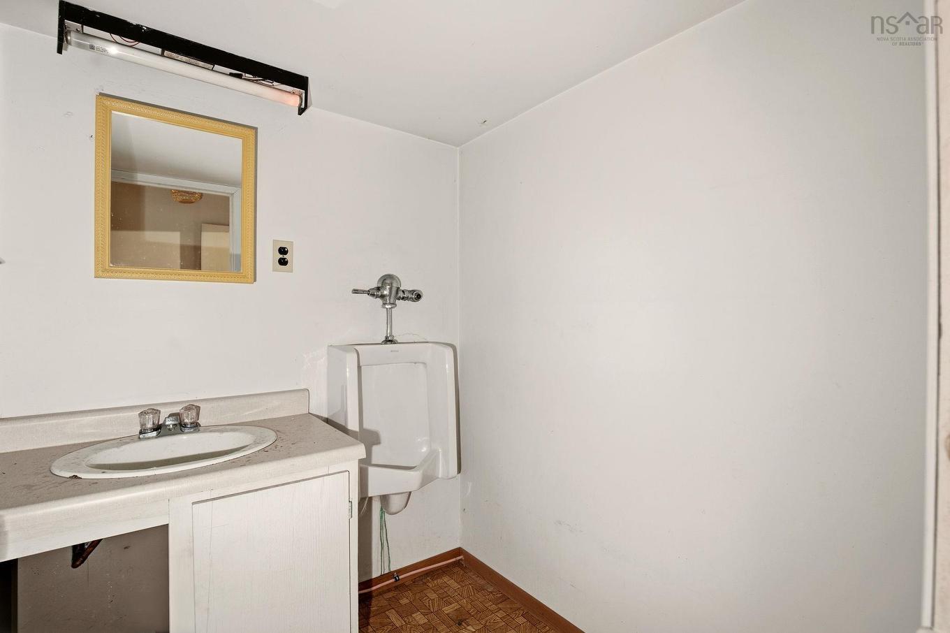 46 Kearney Lake Road, Halifax, NS