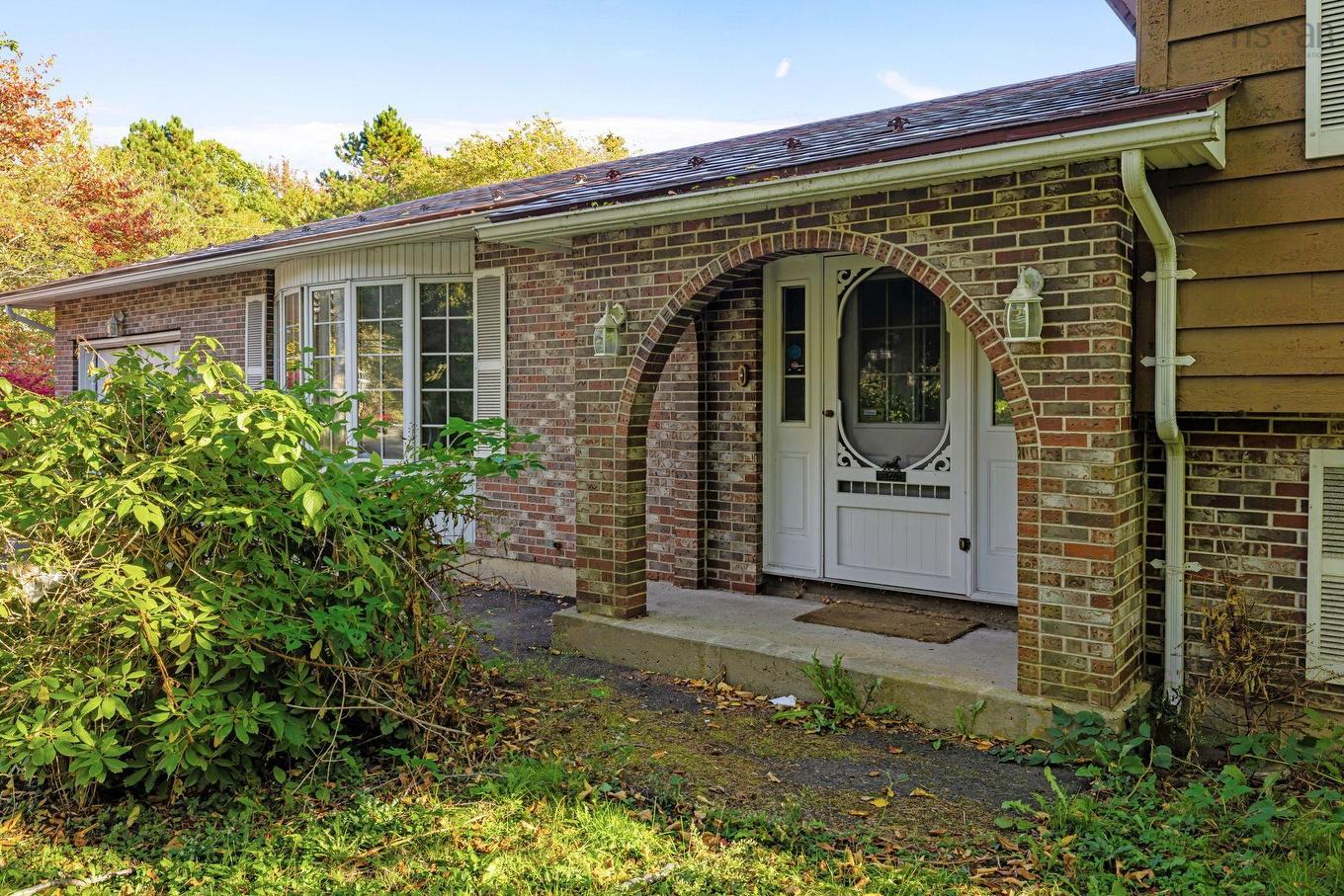 46 Kearney Lake Road, Halifax, NS