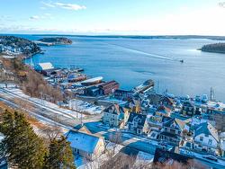 243 Pelham Street Lunenburg, NS B0J 2C0