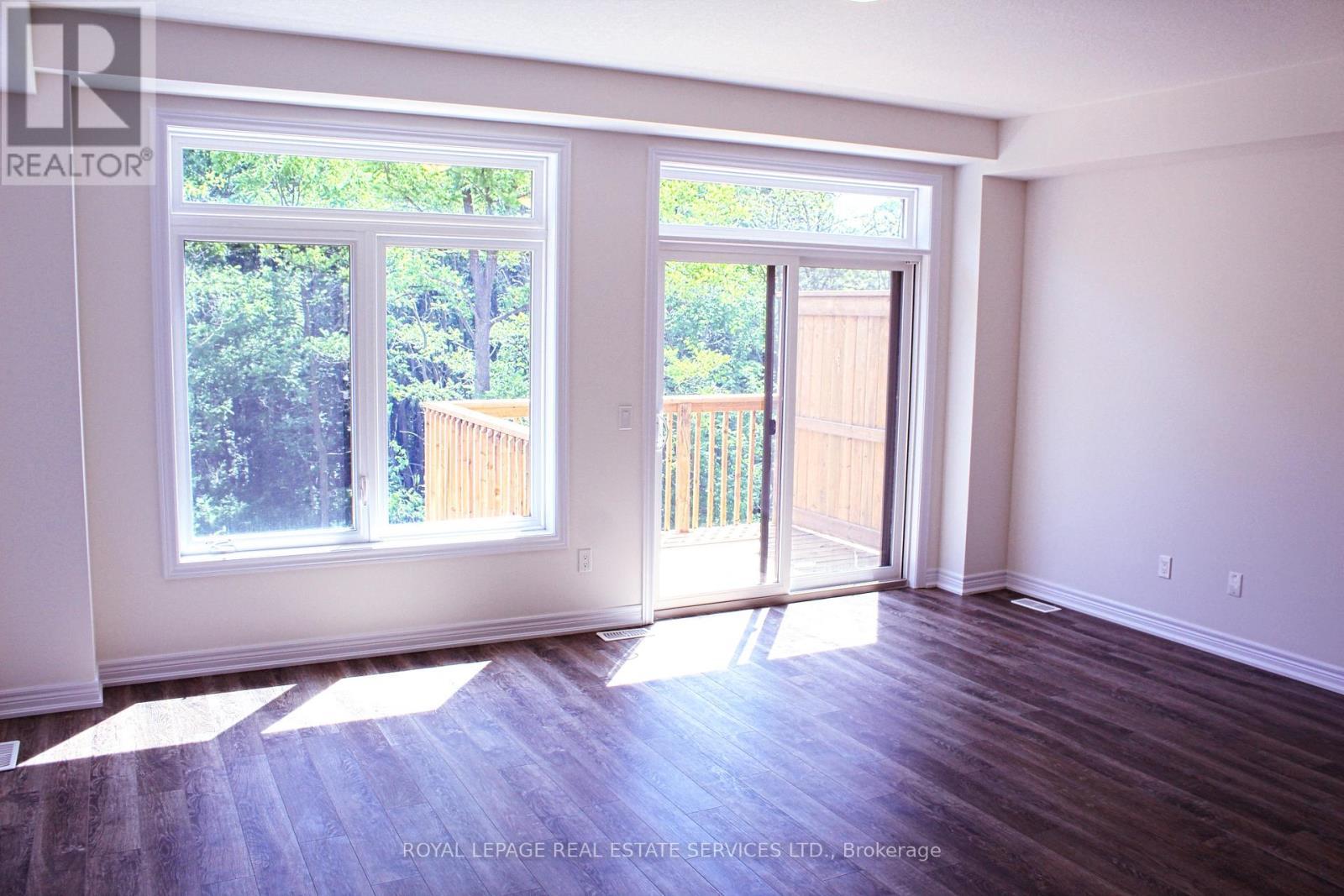 40 - 77 Diana Avenue, Brantford, ON - Indoor