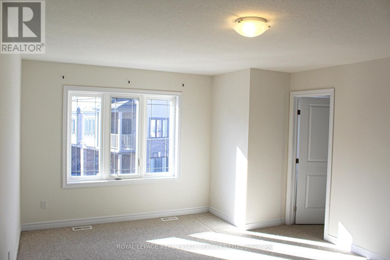 40 - 77 Diana Avenue, Brantford, ON - Indoor Photo Showing Other Room