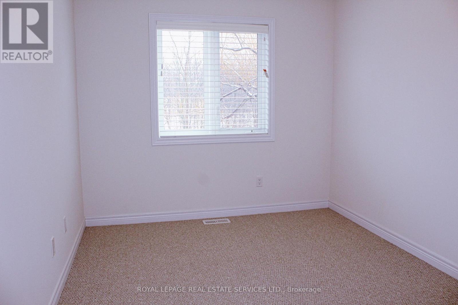 40 - 77 Diana Avenue, Brantford, ON - Indoor Photo Showing Other Room