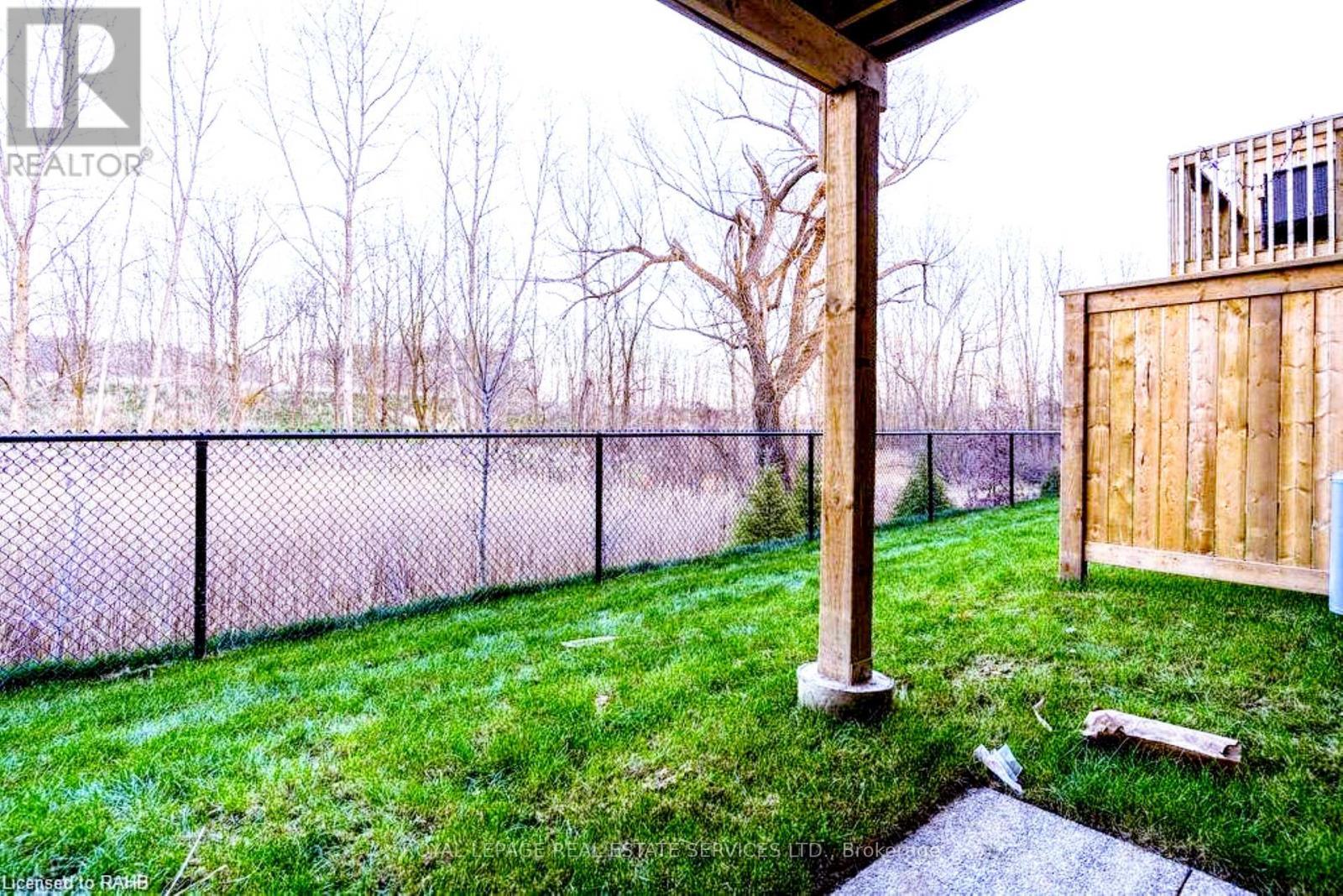 40 - 77 Diana Avenue, Brantford, ON - Outdoor