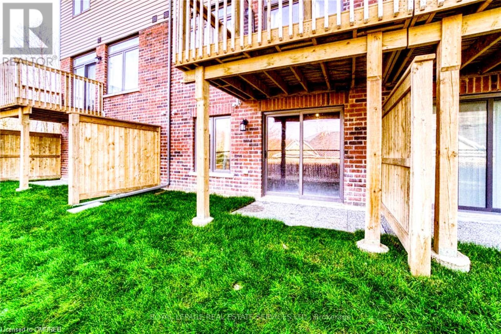 40 - 77 Diana Avenue, Brantford, ON - Outdoor