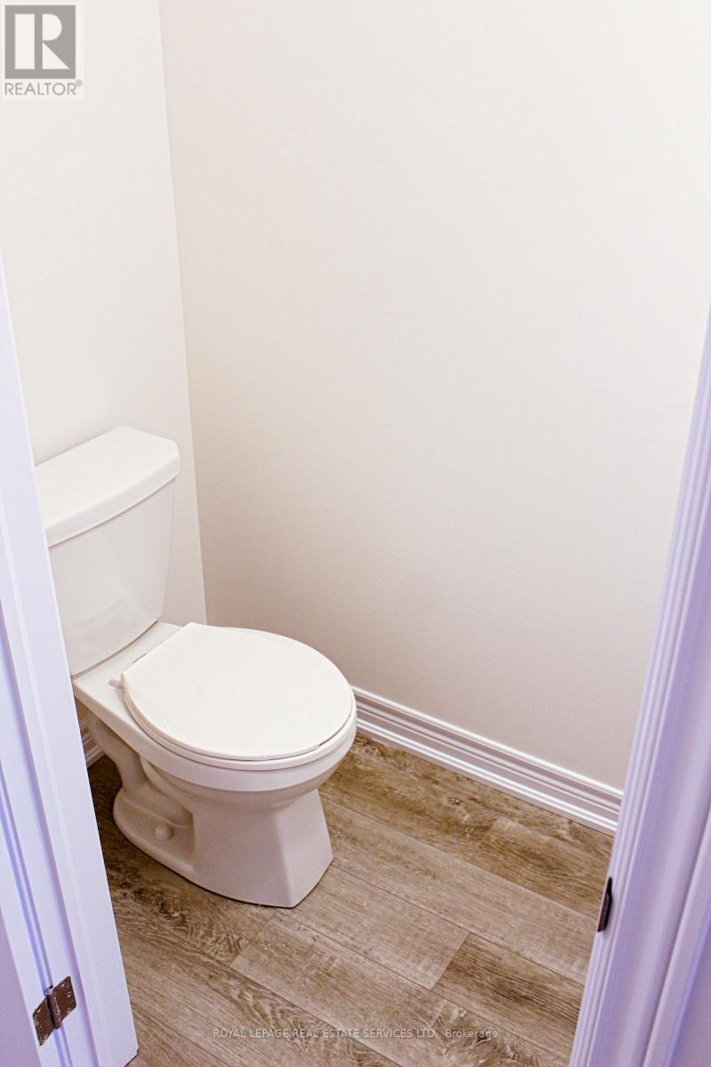 40 - 77 Diana Avenue, Brantford, ON - Indoor Photo Showing Bathroom