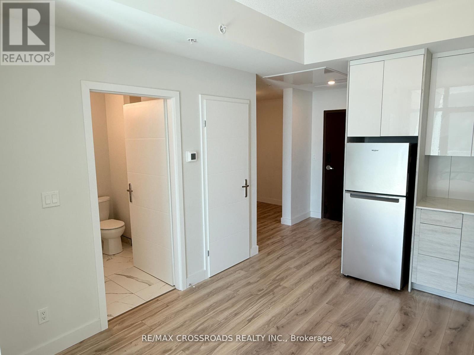 810 - 60 Frederick Street, Kitchener, ON - Indoor Photo Showing Other Room