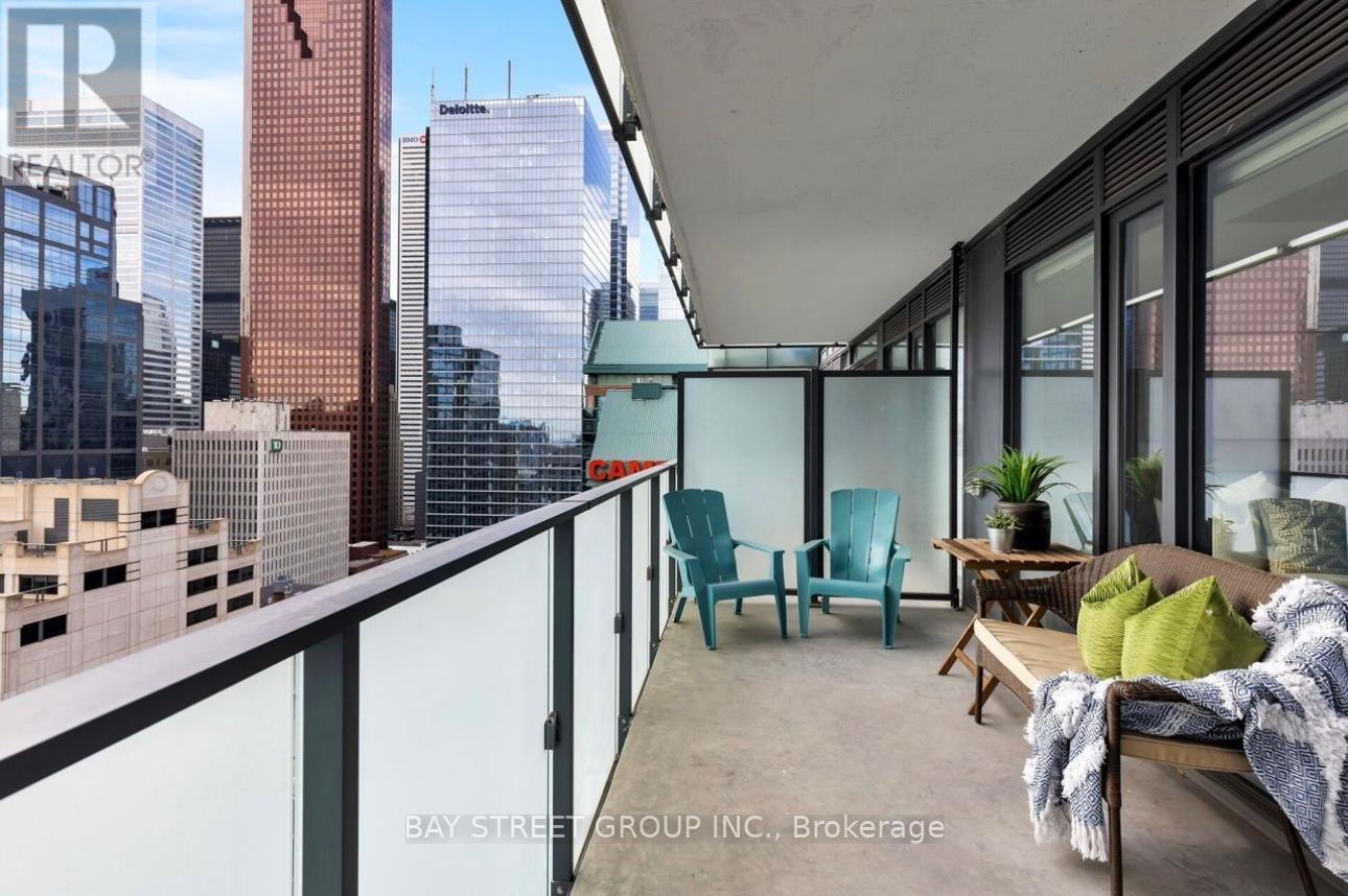 2208 - 25 Richmond Street E, Toronto, ON - Outdoor With Exterior