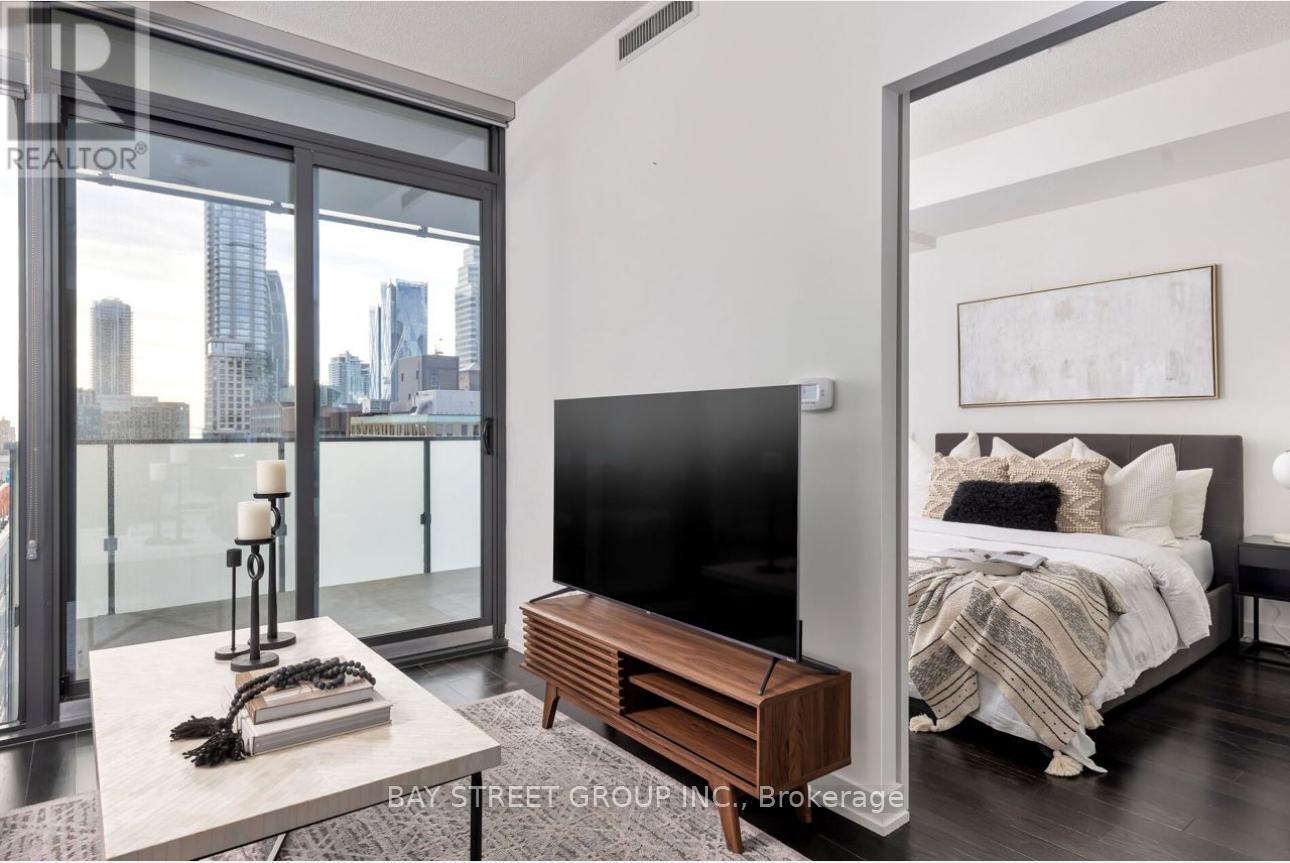 2208 - 25 Richmond Street E, Toronto, ON - Indoor Photo Showing Bedroom