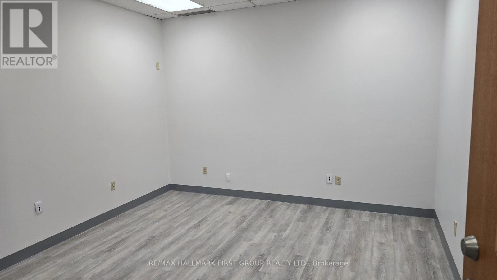 3 - 900 Mckay Road, Pickering, ON