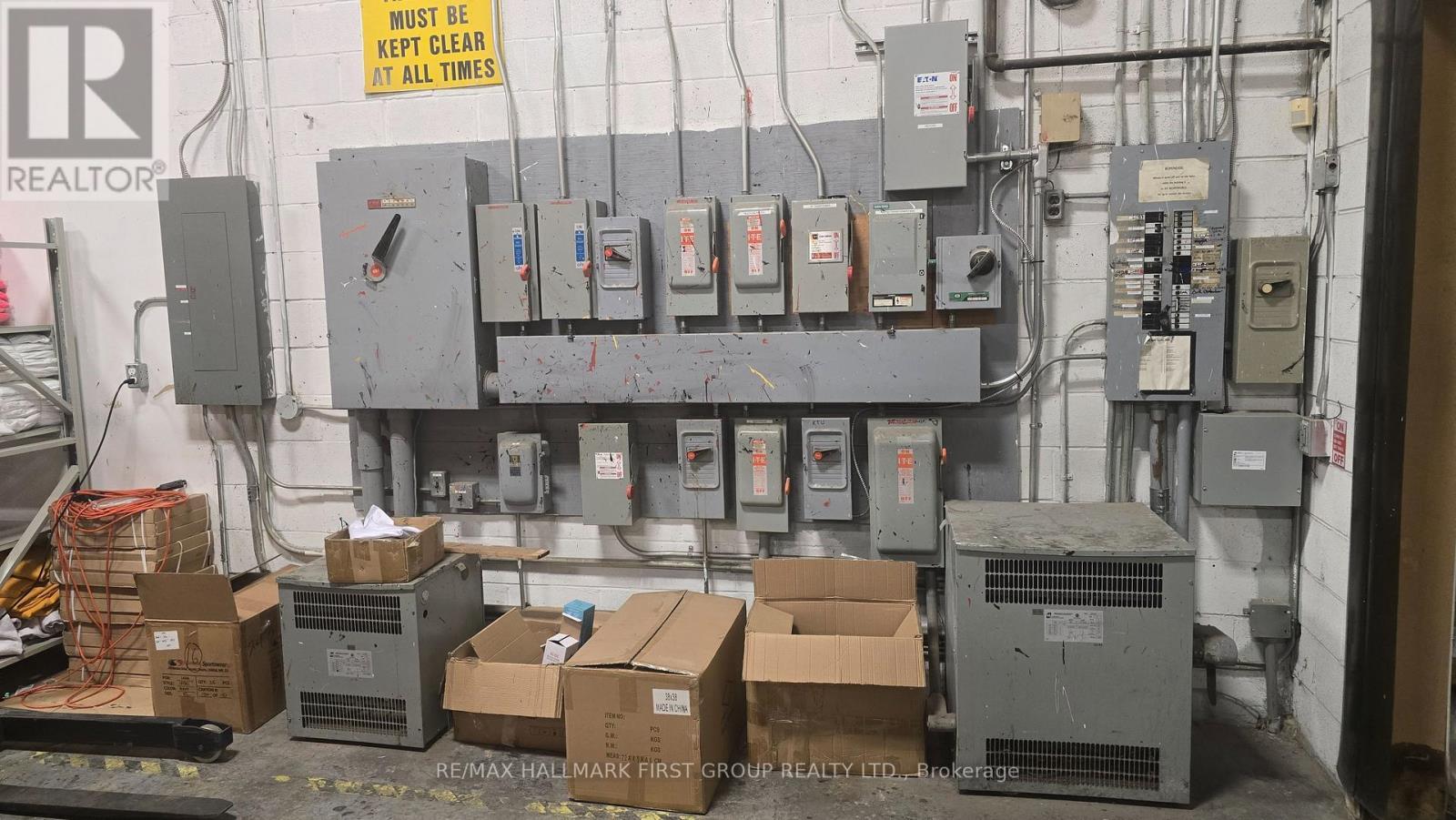 293 Clements Road W, Ajax, ON