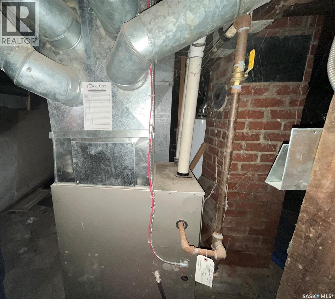 812 99Th Street, North Battleford, SK - Indoor Photo Showing Basement