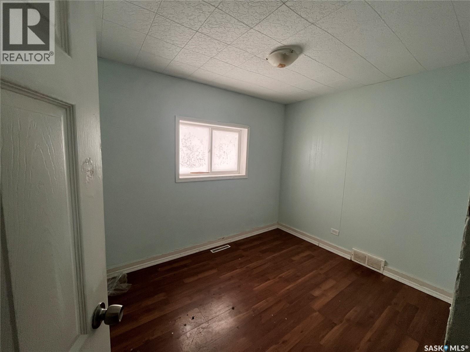 812 99Th Street, North Battleford, SK - Indoor Photo Showing Other Room