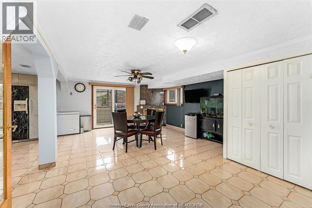 10615 Keating Crescent, Windsor, ON - Indoor