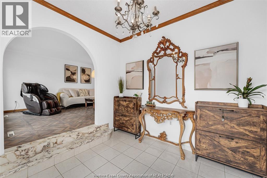 10615 Keating Crescent, Windsor, ON - Indoor Photo Showing Other Room