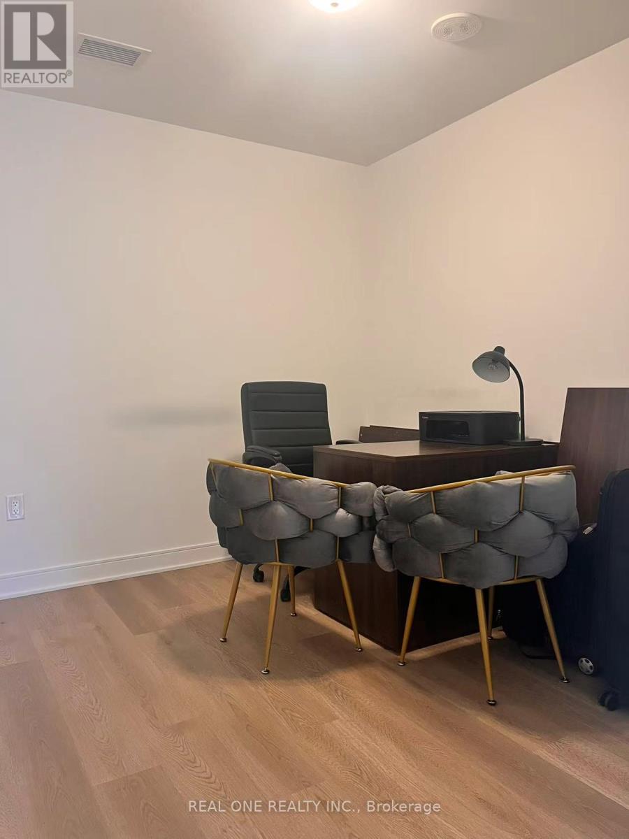 808 - 86 Dundas Street E, Mississauga, ON - Indoor Photo Showing Other Room