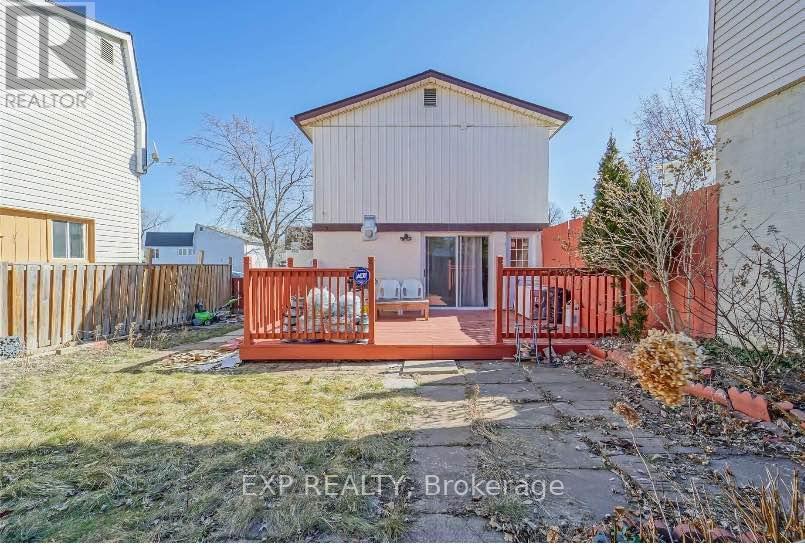7 Hollyhedge Court, Brampton, ON - Outdoor With Deck Patio Veranda