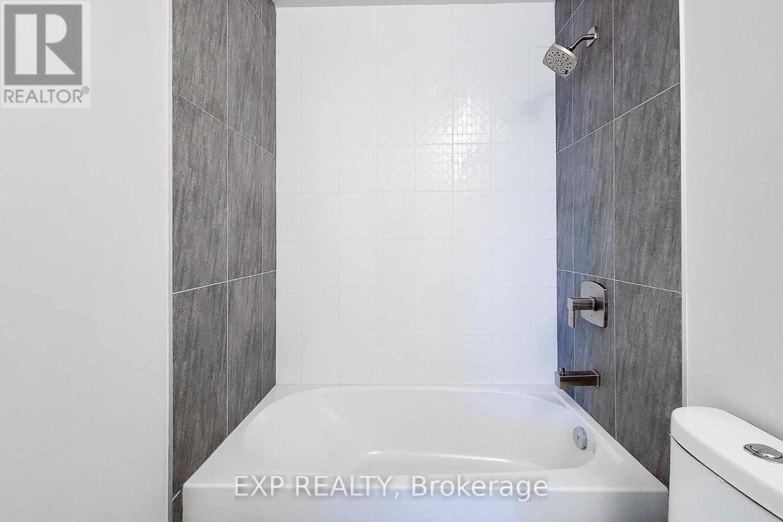 403 - 8020 Derry Road, Milton, ON - Indoor Photo Showing Bathroom