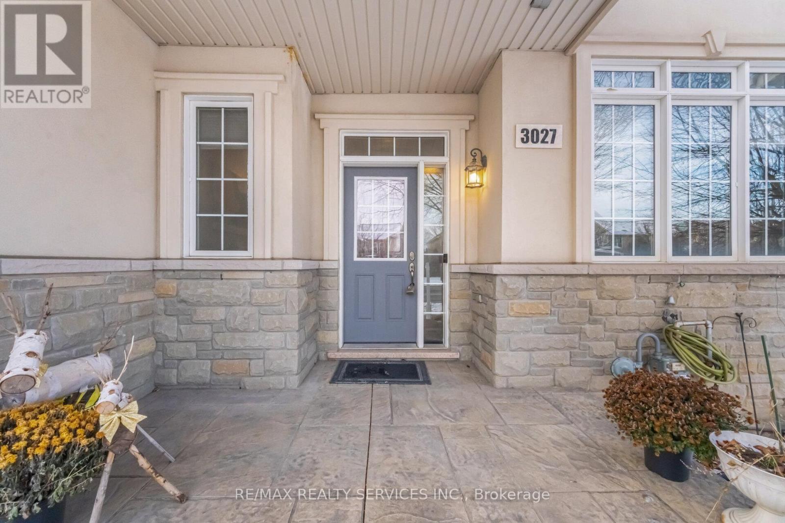 3027 Richview Boulevard, Oakville, ON - Outdoor