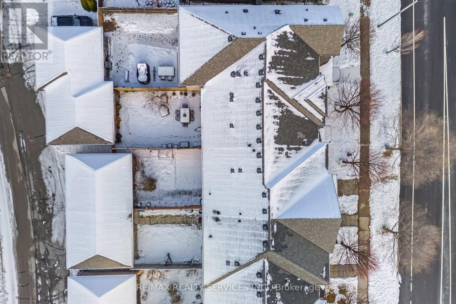 3027 Richview Boulevard, Oakville, ON - Outdoor