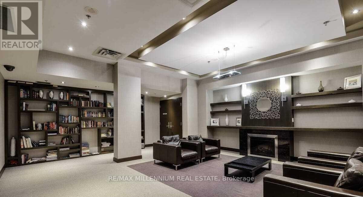 1707 - 80 Absolute Avenue, Mississauga, ON - Indoor Photo Showing Other Room