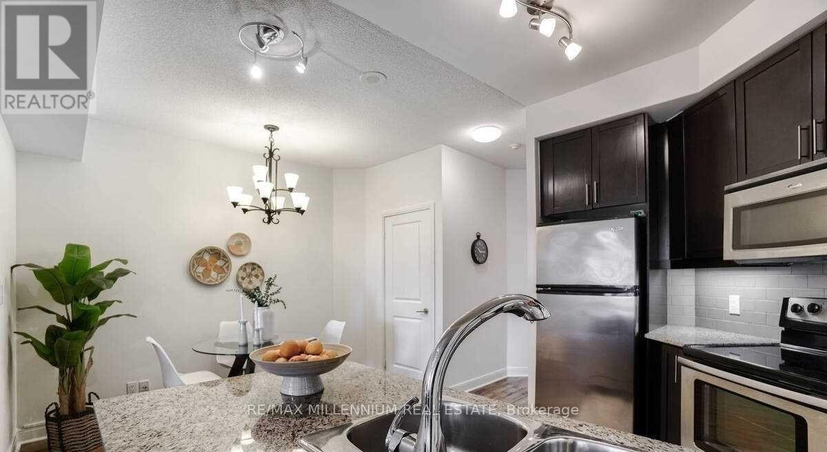 1707 - 80 Absolute Avenue, Mississauga, ON - Indoor Photo Showing Kitchen With Stainless Steel Kitchen With Double Sink