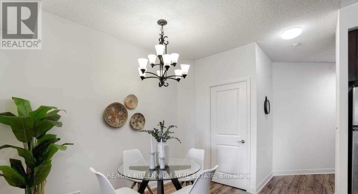 1707 - 80 Absolute Avenue, Mississauga, ON - Indoor Photo Showing Dining Room