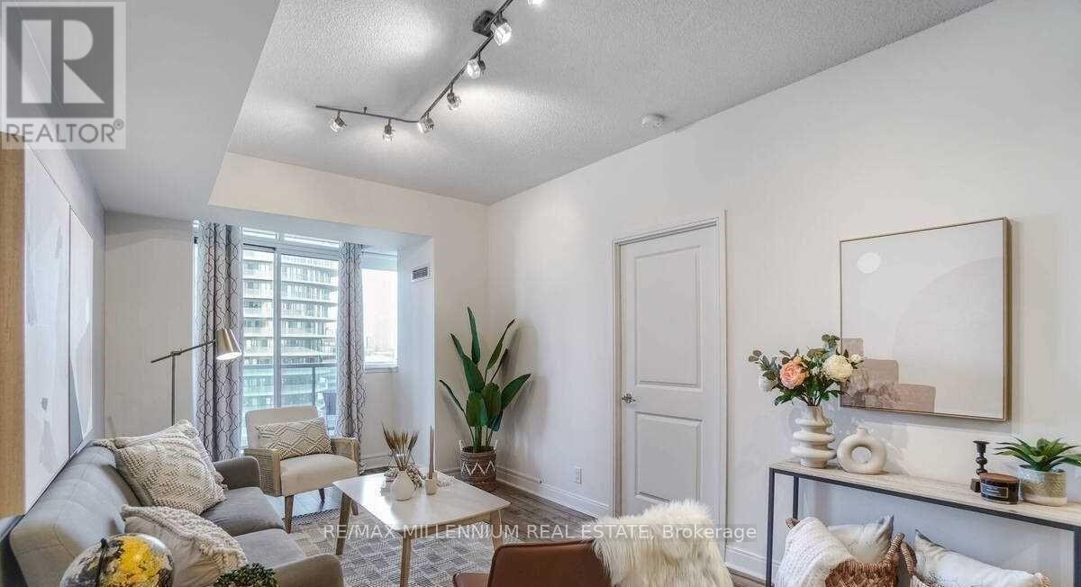 1707 - 80 Absolute Avenue, Mississauga, ON - Indoor