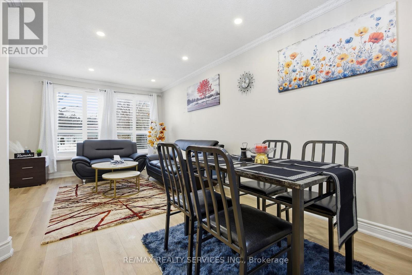17 Avening Drive, Toronto, ON - Indoor Photo Showing Dining Room
