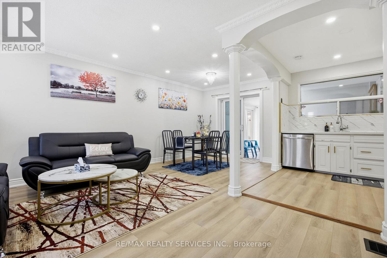 17 Avening Drive, Toronto, ON - Indoor