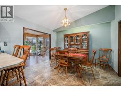 Great for hosting brunch or evening dinners!! -