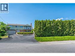 Lovely curb appeal -