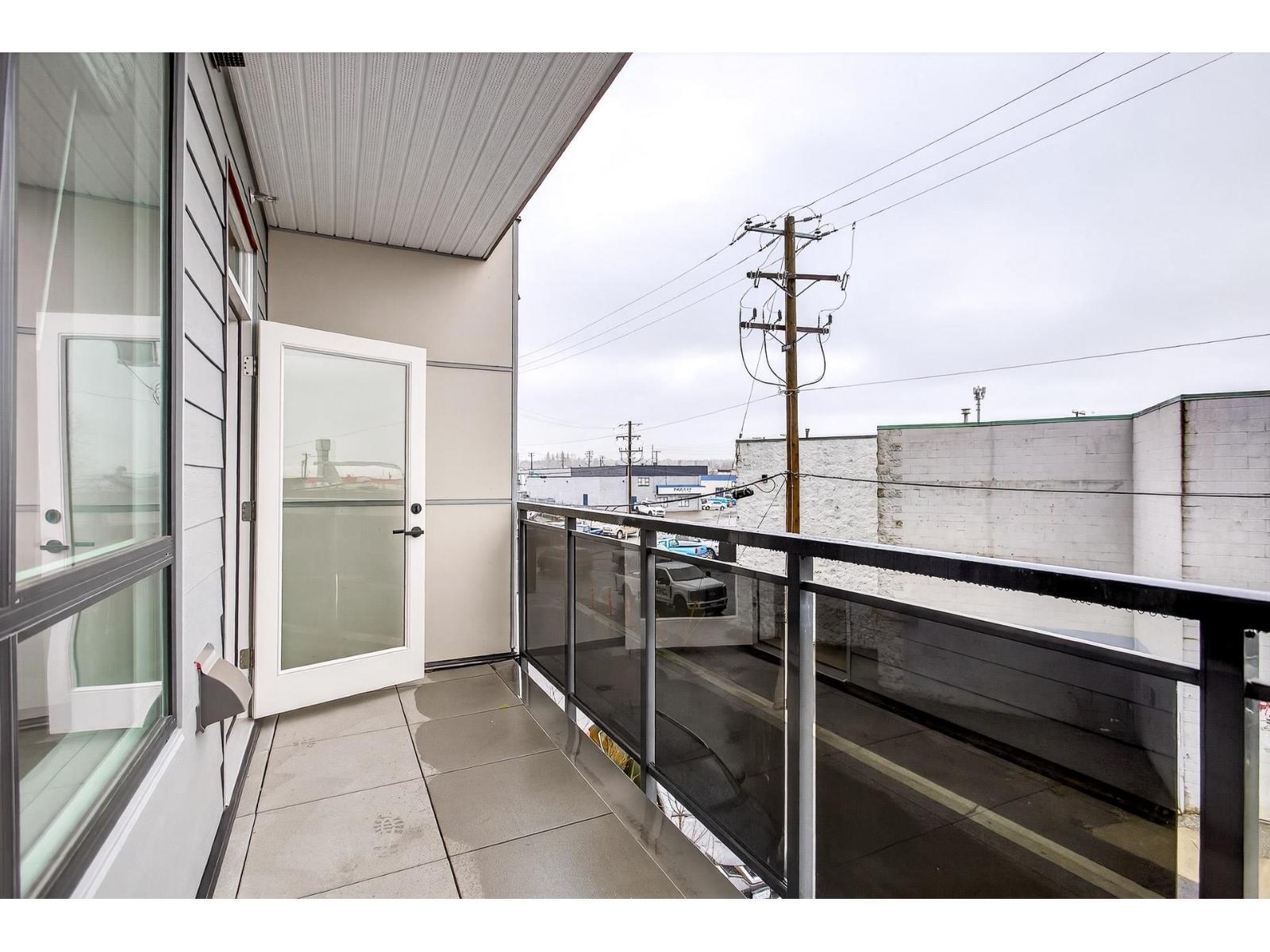 214 20061 Fraser Highway, Langley, BC - Outdoor With Balcony With Exterior