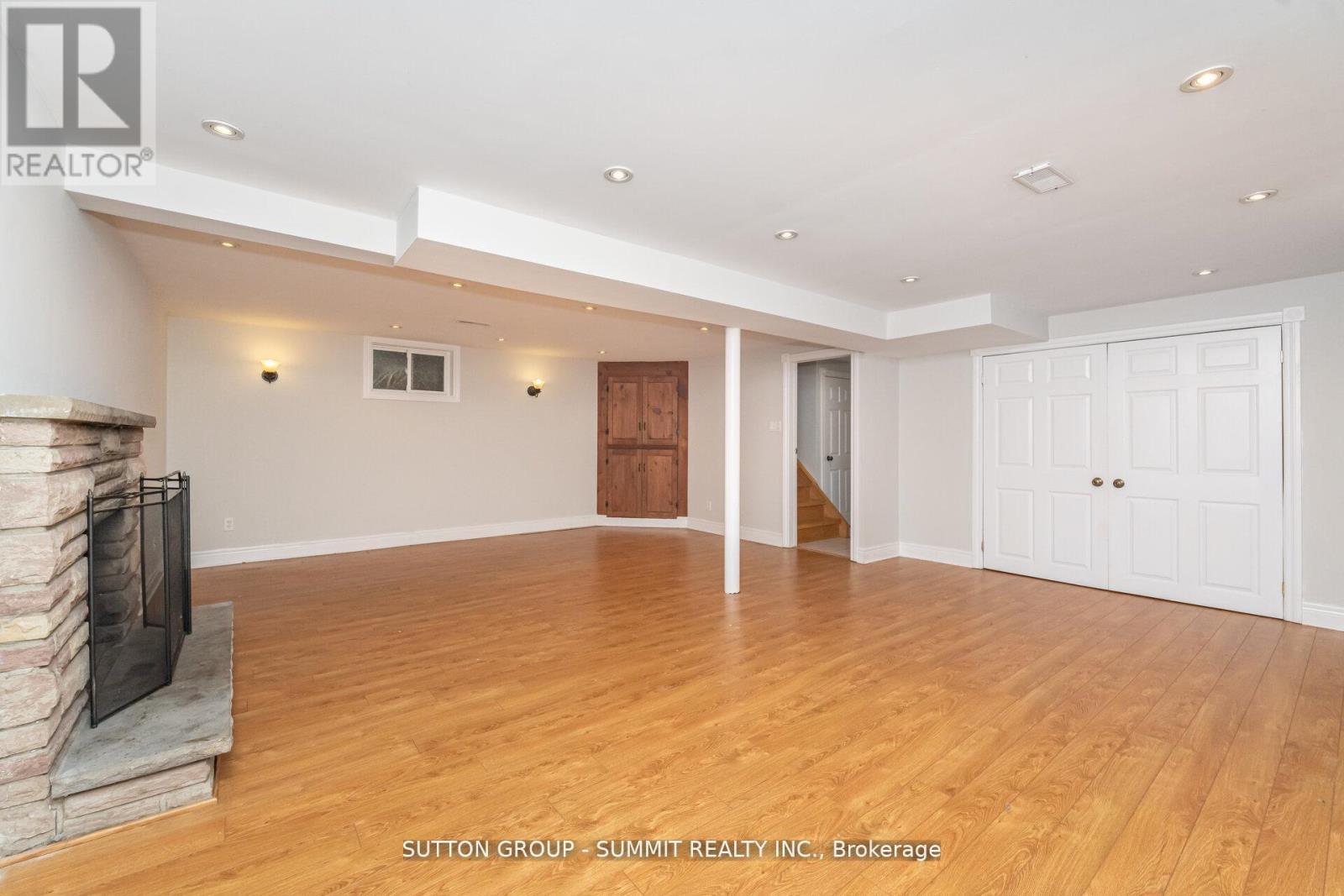 3018 Dalehurst Drive, Mississauga, ON - Indoor Photo Showing Other Room With Fireplace