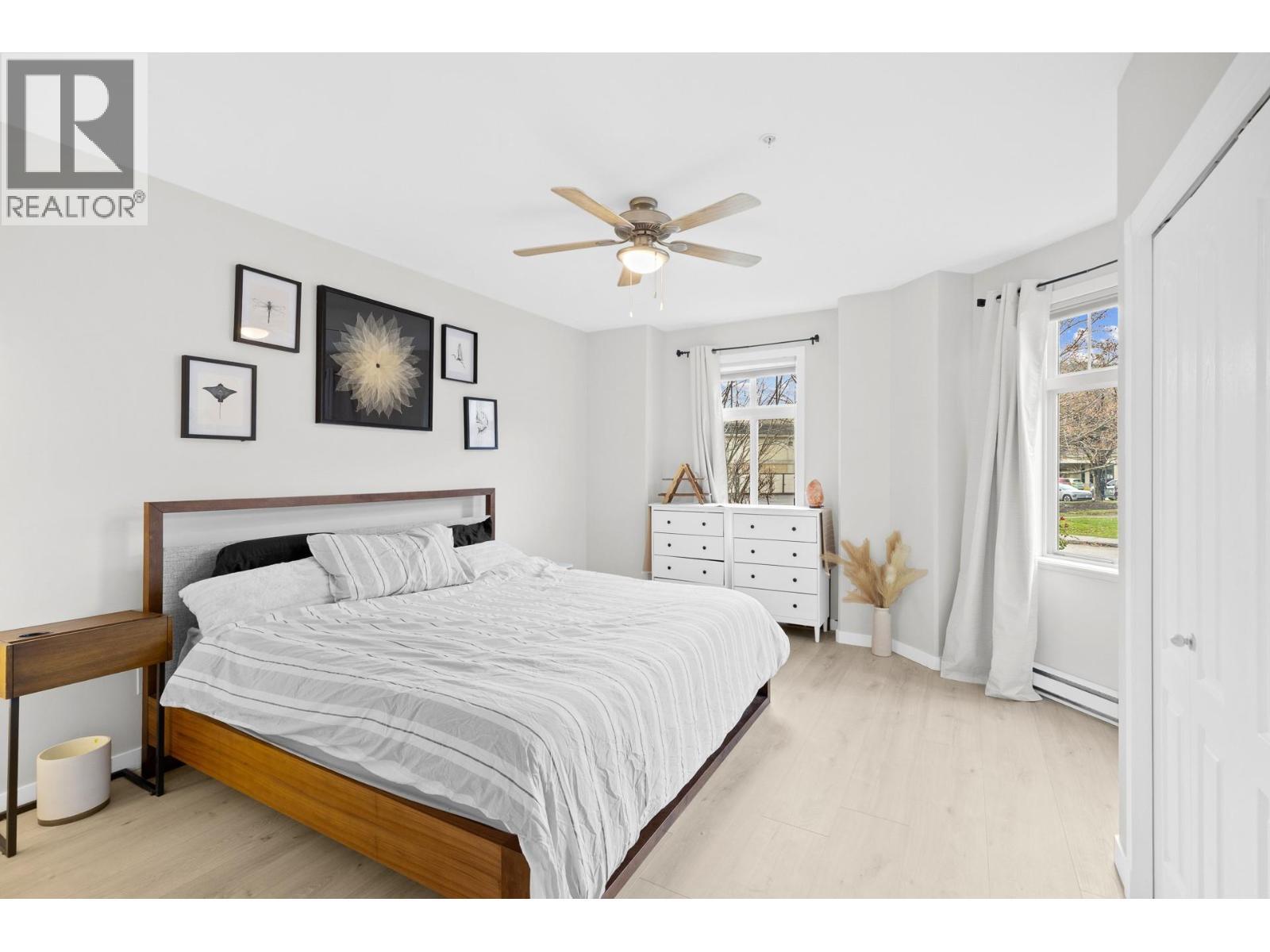 Primary bedroom - 303 Whitman Road Unit# 106, Kelowna, BC - Indoor Photo Showing Bedroom