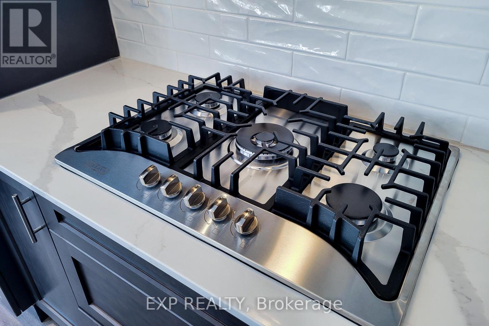 31 Turnbull Drive, Brantford, ON -