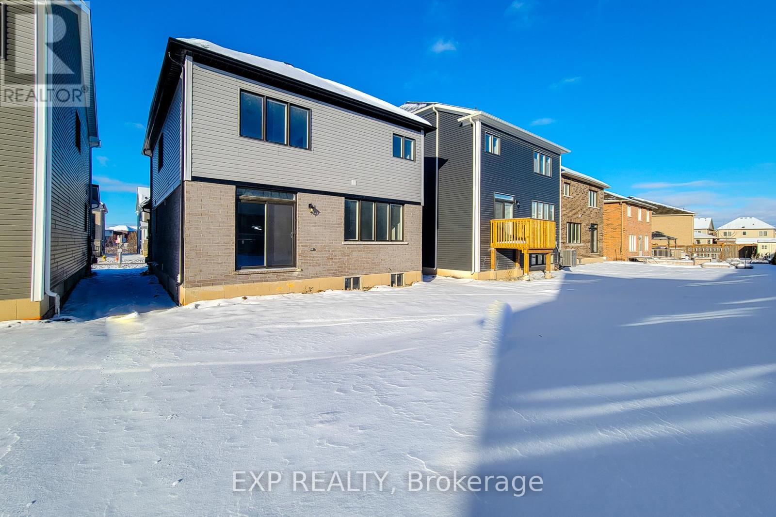 31 Turnbull Drive, Brantford, ON - Outdoor