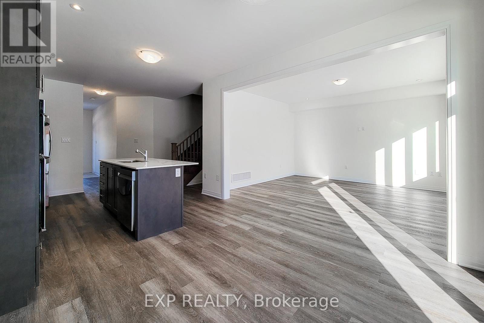 31 Turnbull Drive, Brantford, ON - Indoor Photo Showing Other Room