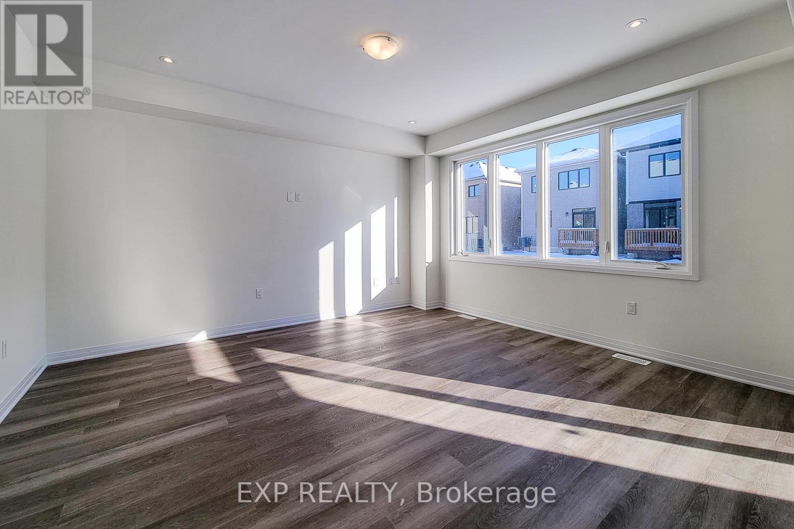 31 Turnbull Drive, Brantford, ON - Indoor Photo Showing Other Room