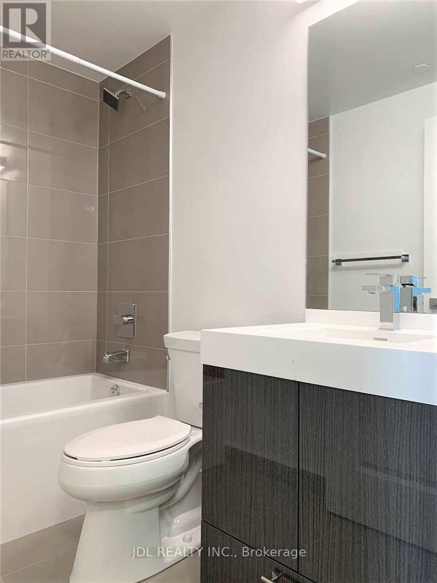 3702 - 251 Jarvis Street, Toronto, ON - Indoor Photo Showing Bathroom