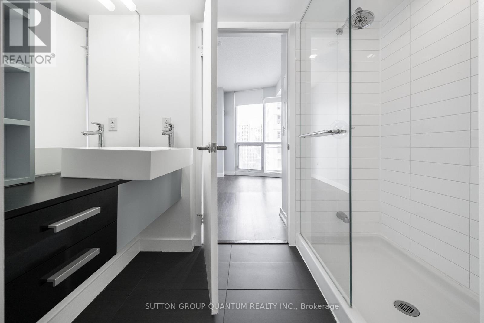 2606 - 38 Dan Leckie Way, Toronto, ON - Indoor Photo Showing Bathroom