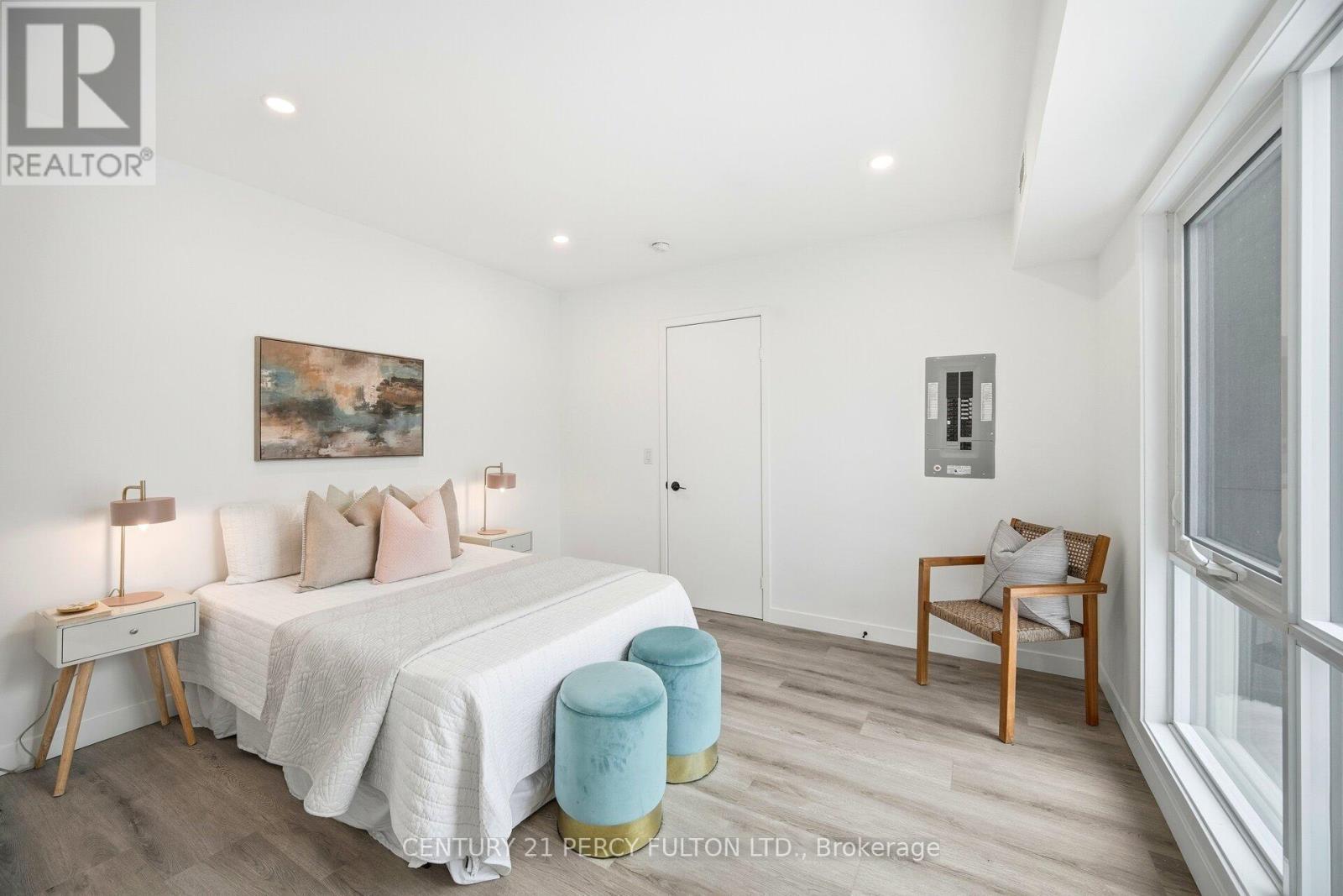 201 - 61 Orchard Park Drive, Toronto, ON - Indoor Photo Showing Bedroom