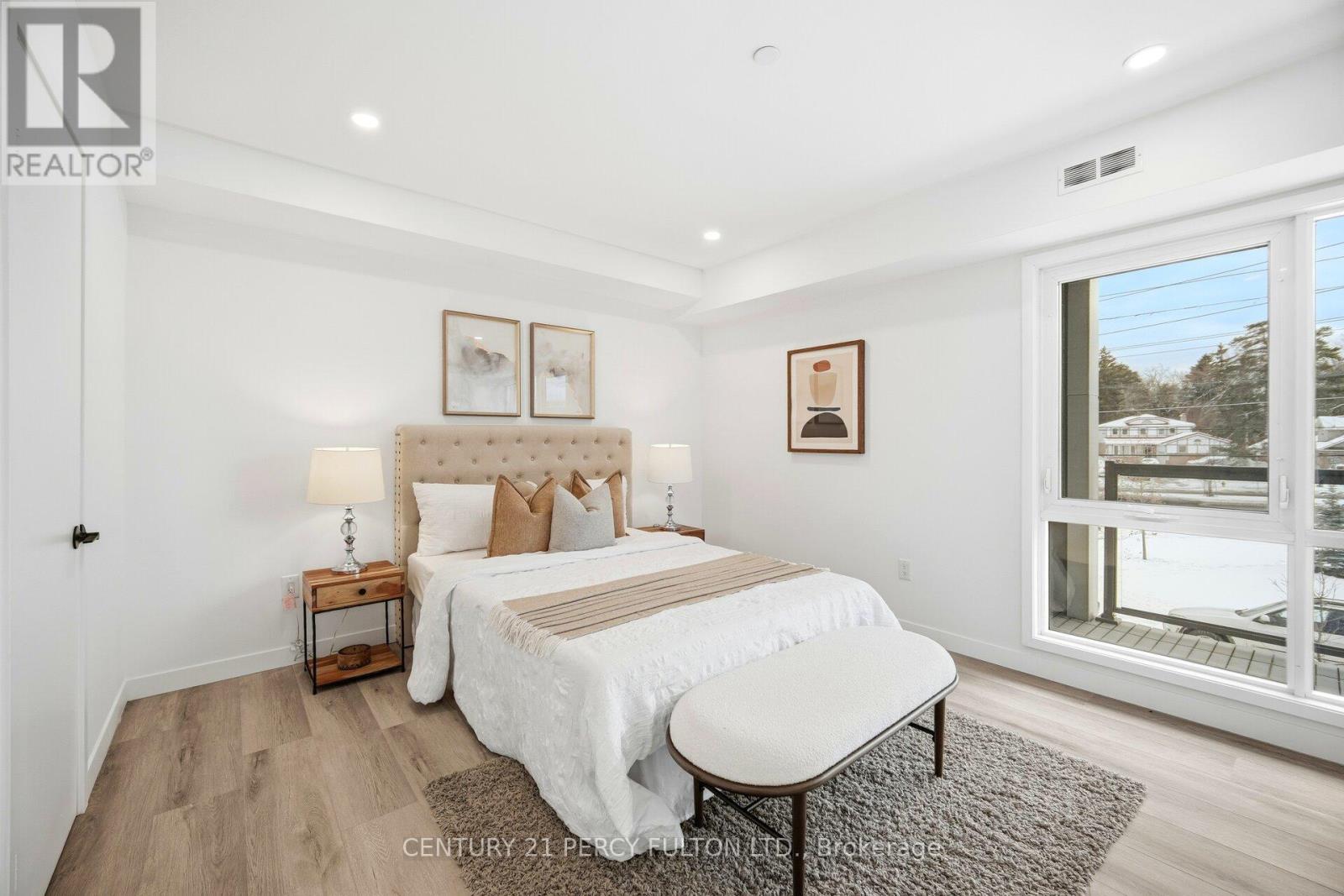 201 - 61 Orchard Park Drive, Toronto, ON - Indoor Photo Showing Bedroom