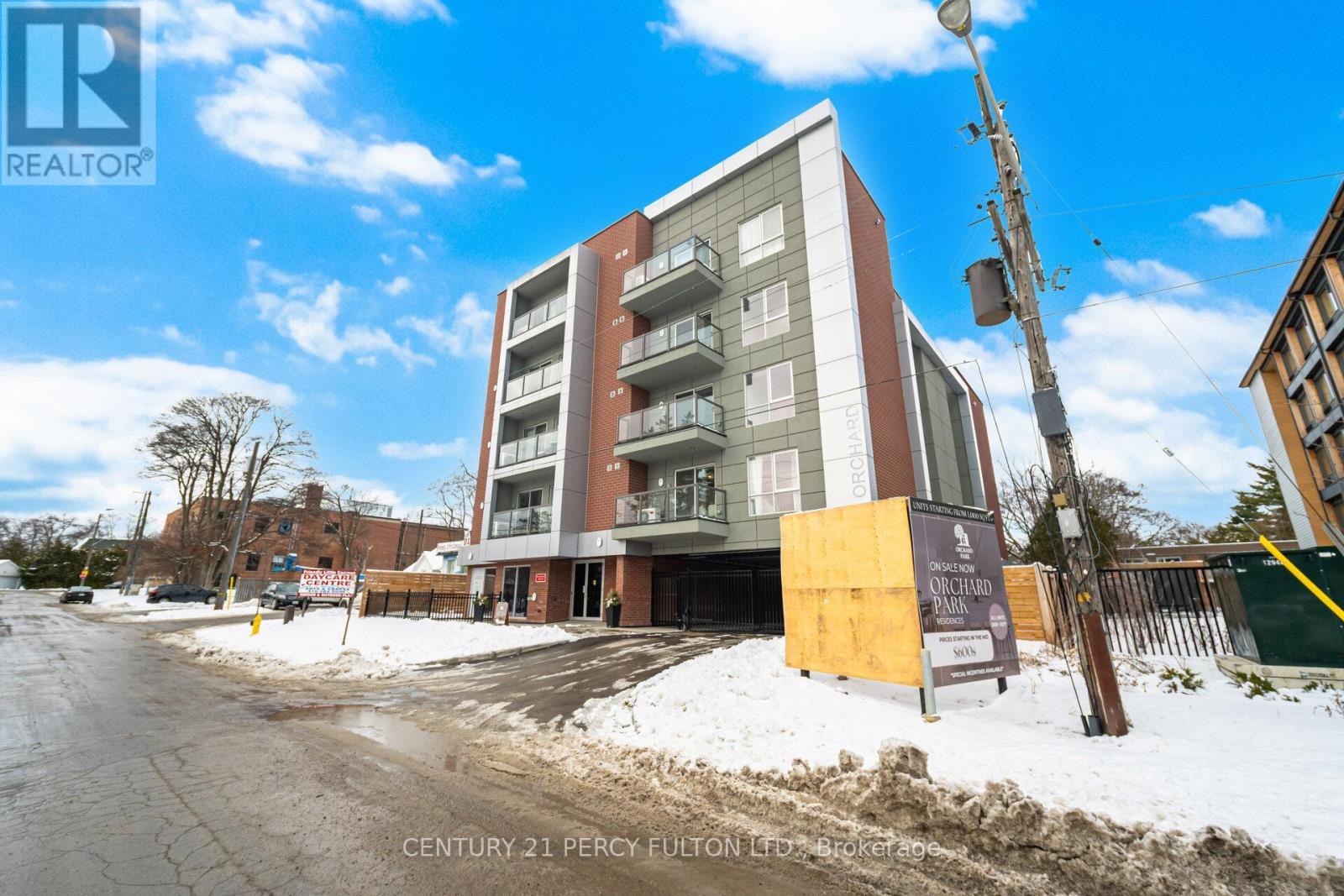 201 - 61 Orchard Park Drive, Toronto, ON - Outdoor With Balcony