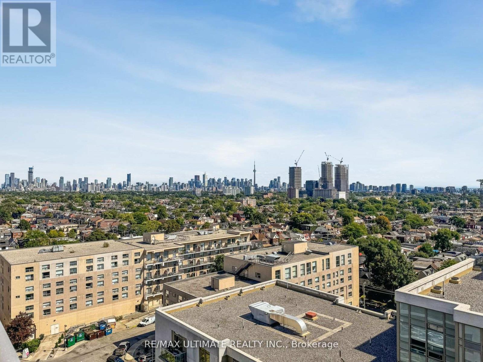 1402 - 816 Lansdowne Avenue, Toronto, ON - Outdoor With View